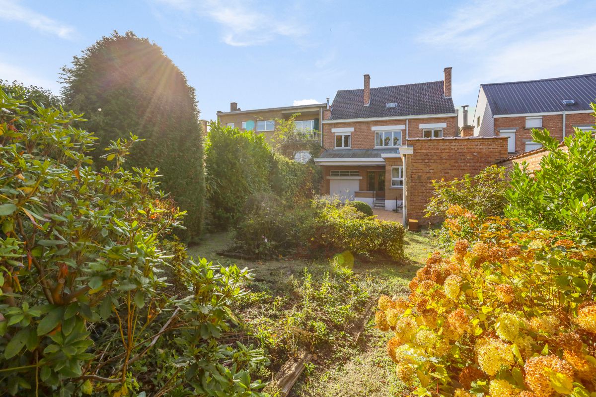 Burgerwoning  centrum Lebbeke met 4 slaapkamers en ruime garage foto 31