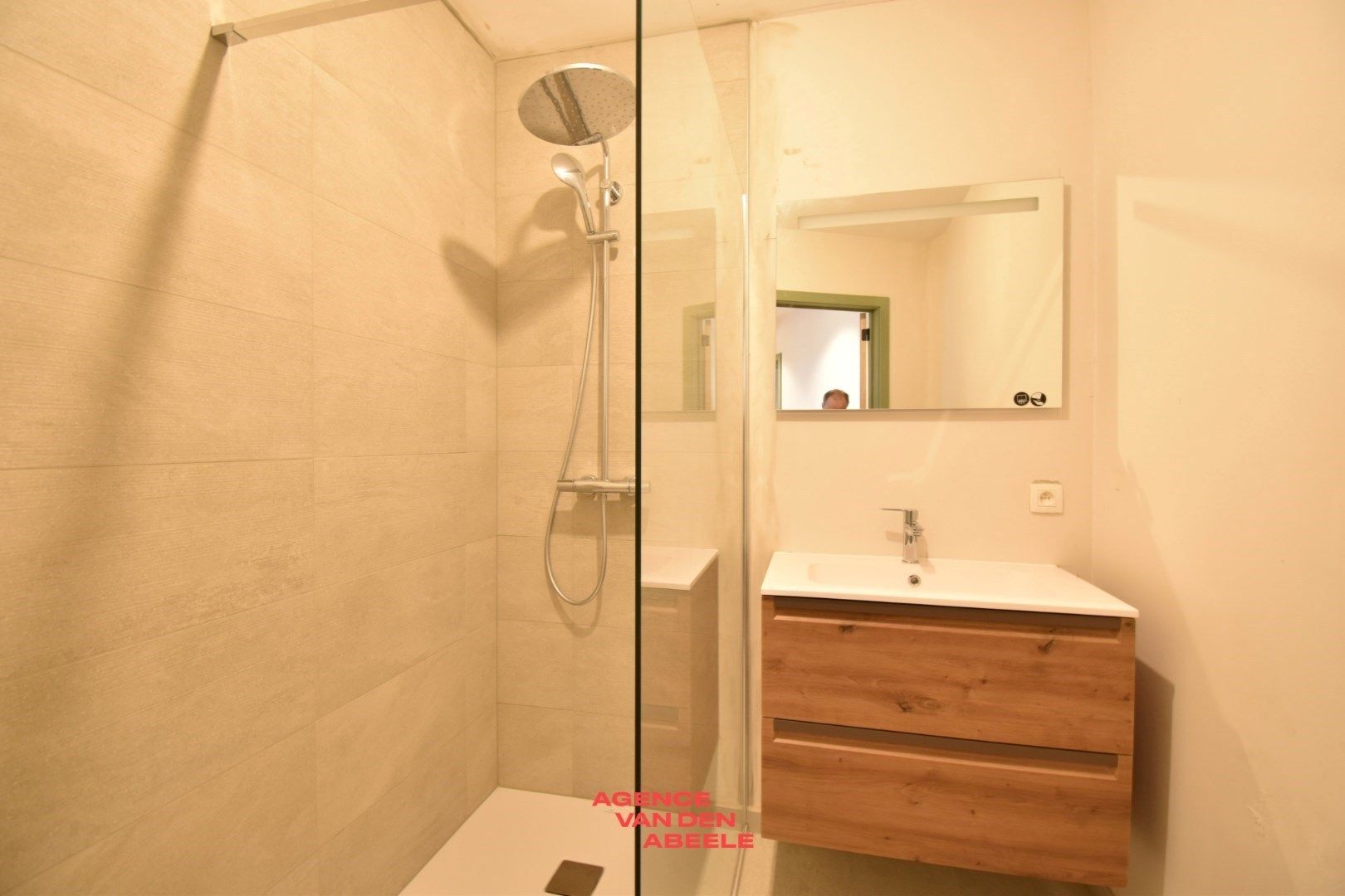 Lichtrijk nieuwbouwappartement met 2 slaapkamers en terras foto 15