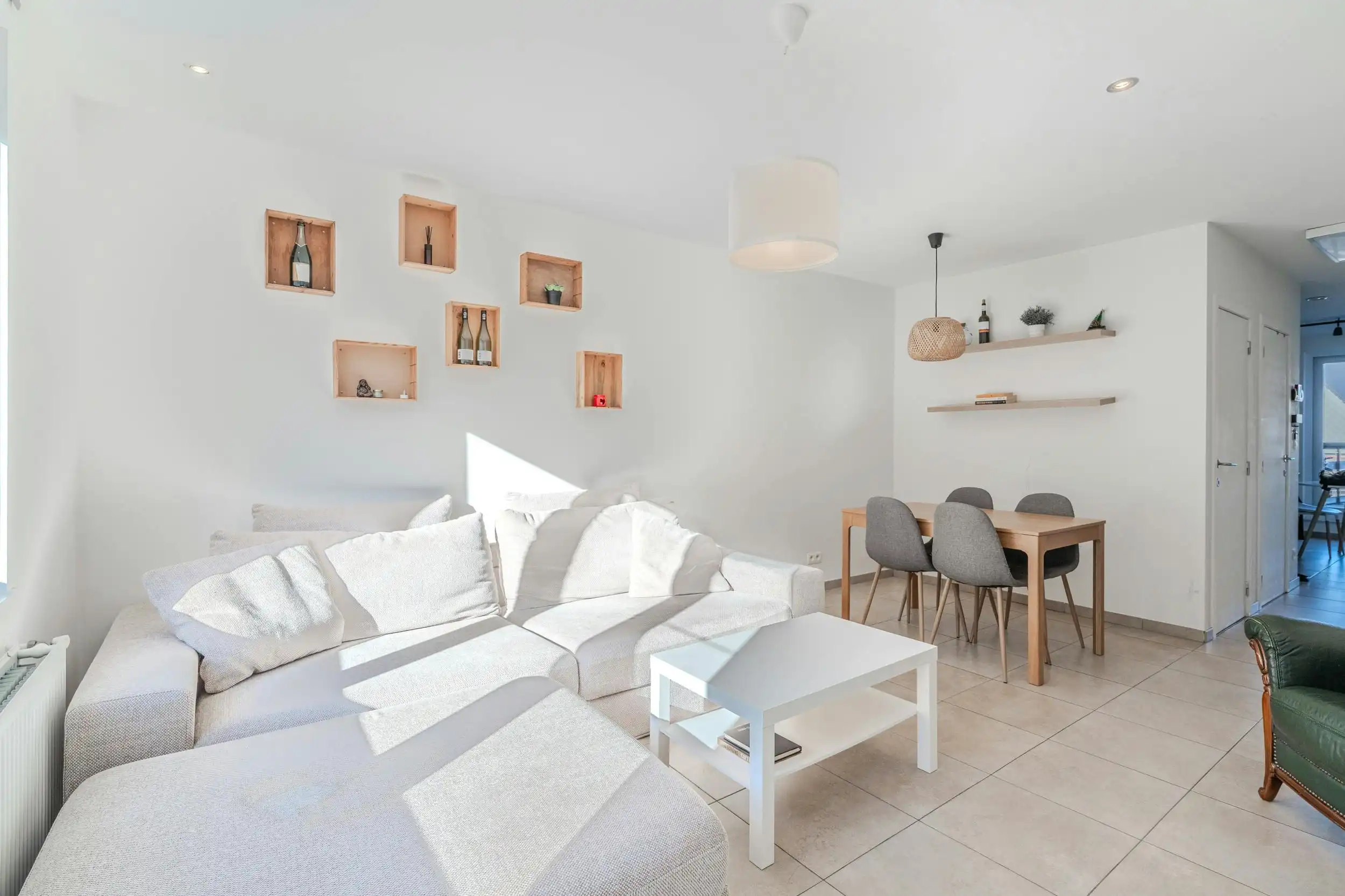 Duplex appartement met 2 slaapkamers met terras te Gistel foto 4
