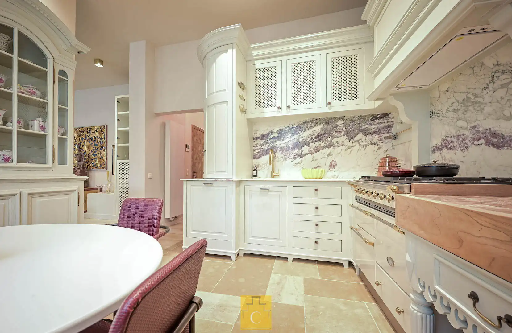 Uitzonderlijk en instapklaar appartement op toplocatie achter het Belfort te Brugge foto 11