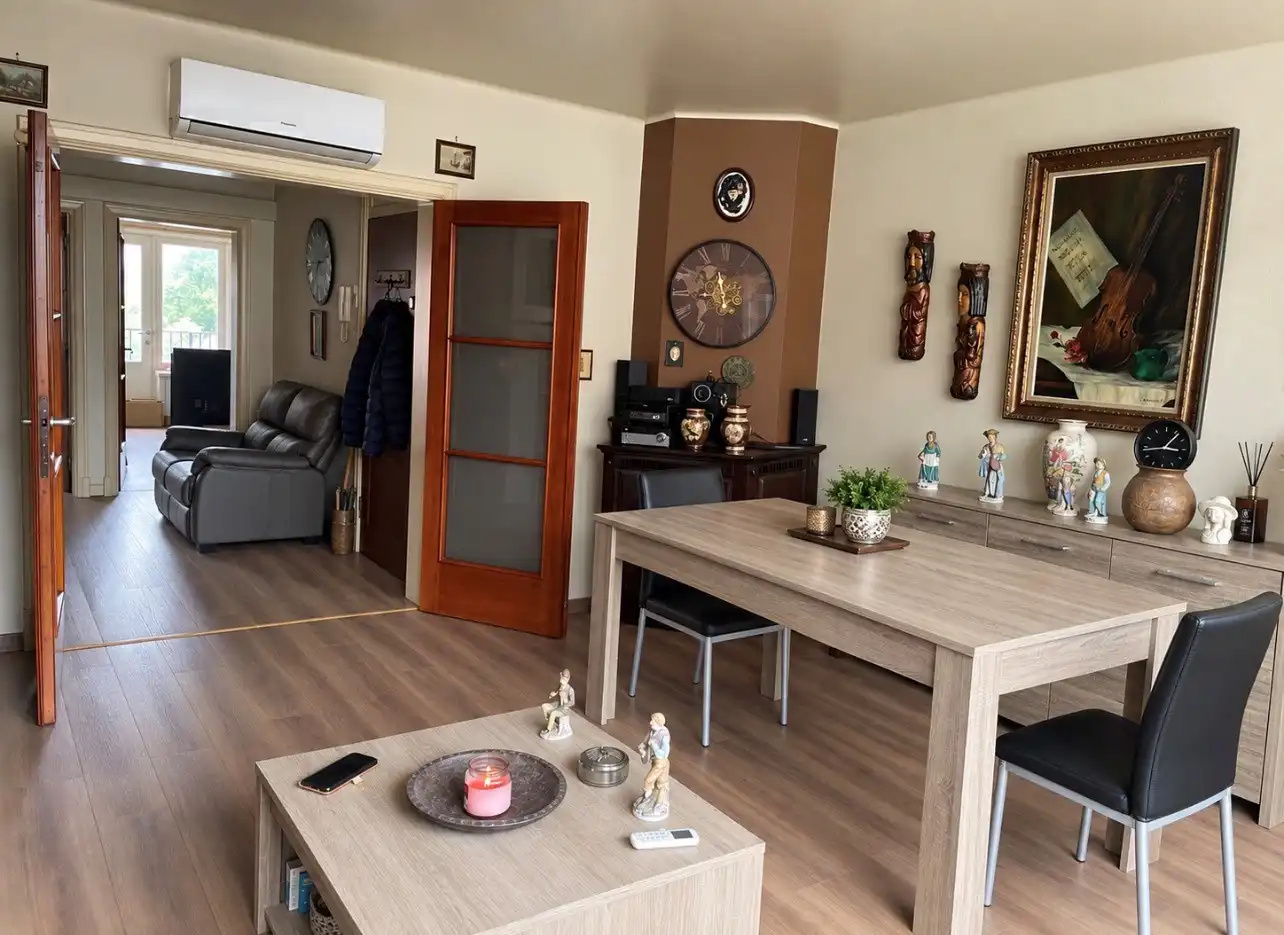lichtrijk appartement met 2 slaapkamers in Kristus-Koning  foto 3