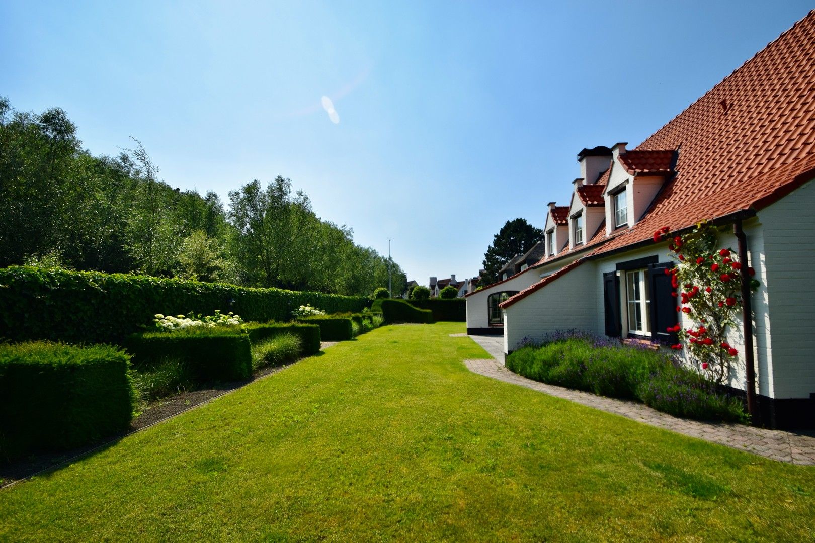 Alleenstaande villa nabij de Magere Schorre en de Kalfmolen, genietend van groene zichten. foto 8