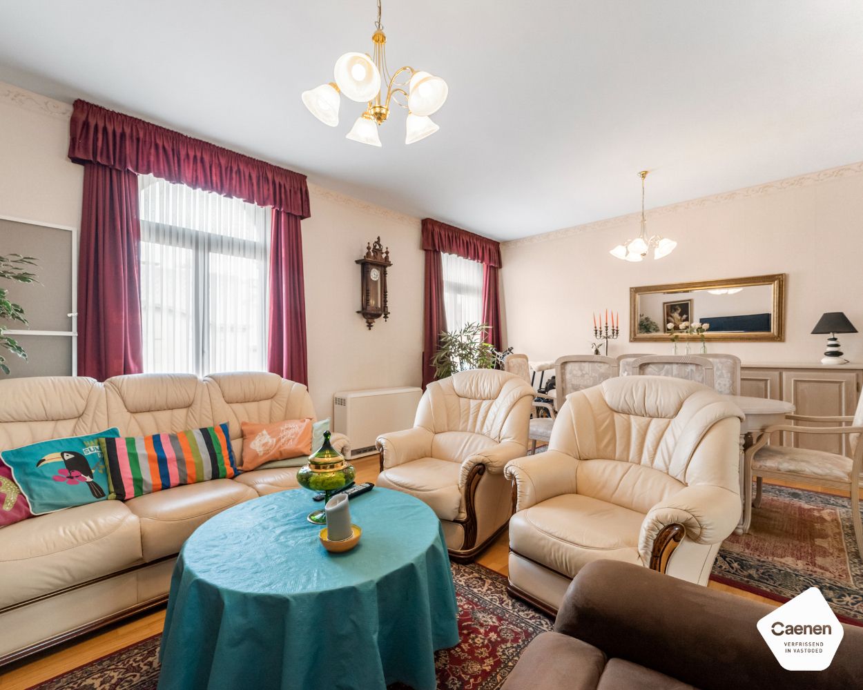 Authentiek ruim twee slaapkamer appartement pal in het centrum van Blankenberge foto 4
