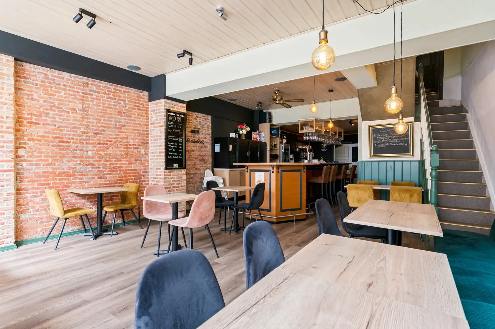 Handelsgelijkvloers en appartement in één geheel te Herentals foto 5