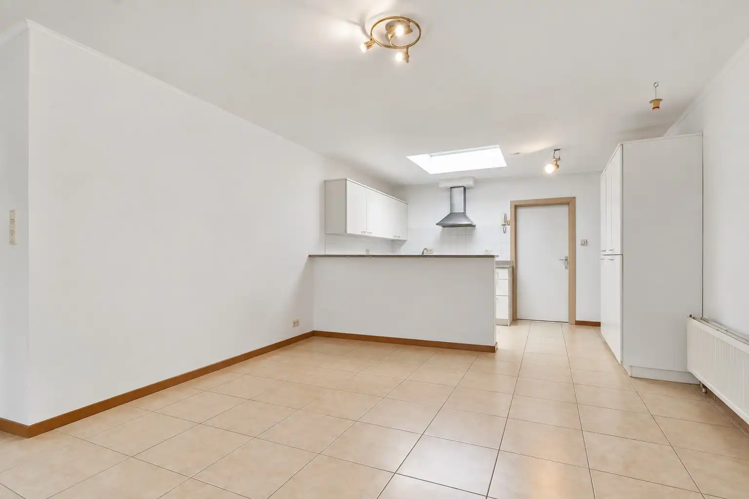Appartementsgebouw met twee appartementen te koop in Mariakerke foto 5