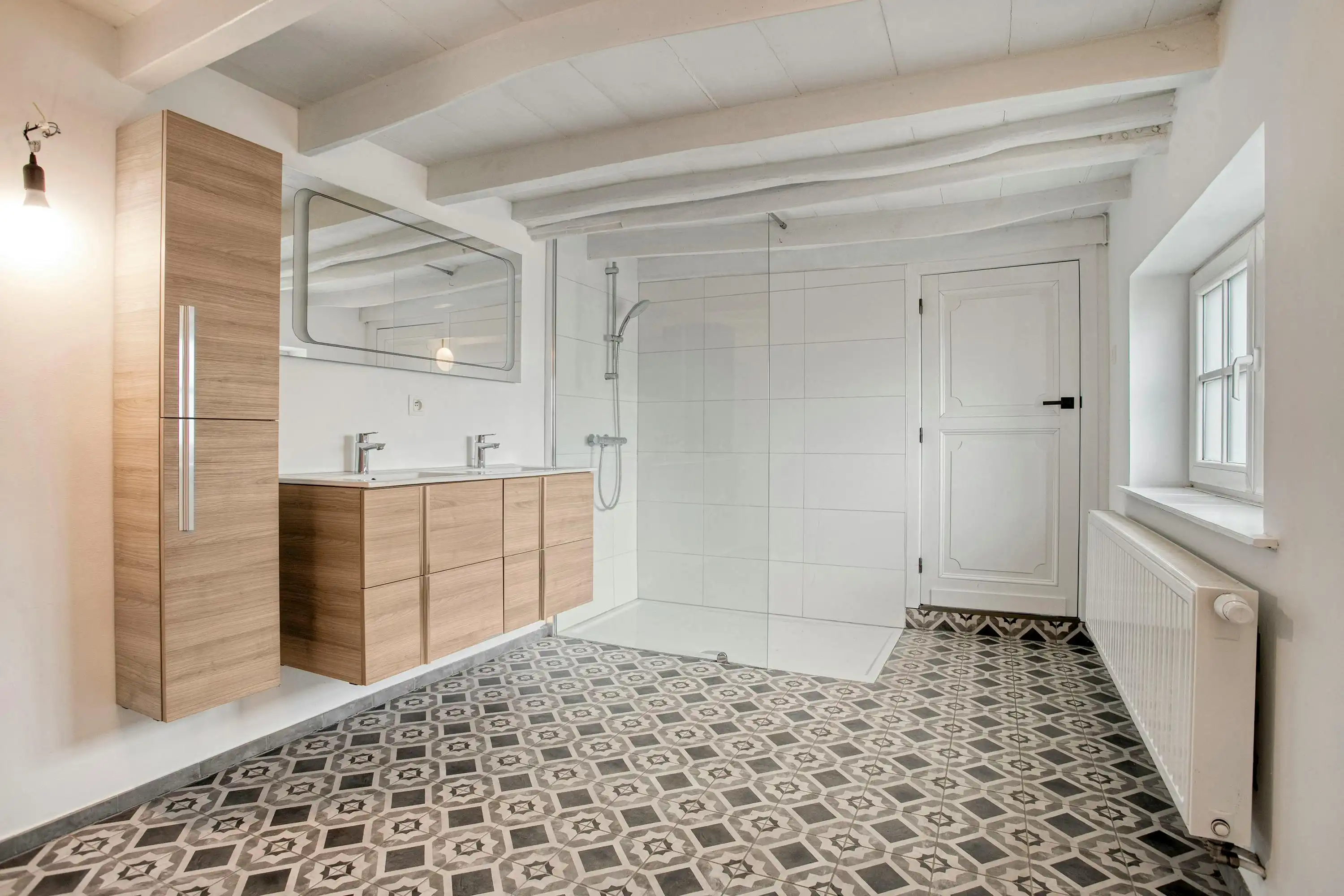 Gerenoveerde landelijke woning met 4 slaapkamers op 897 m². foto 6