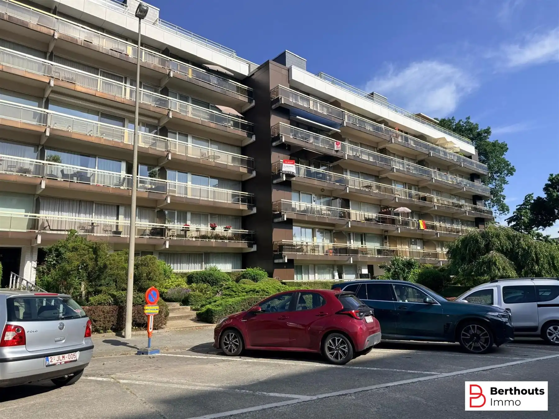 APPARTEMENT INCLUSIEF  ONDERGRONDSE STAANPLAATS foto {{pictureIndex}}