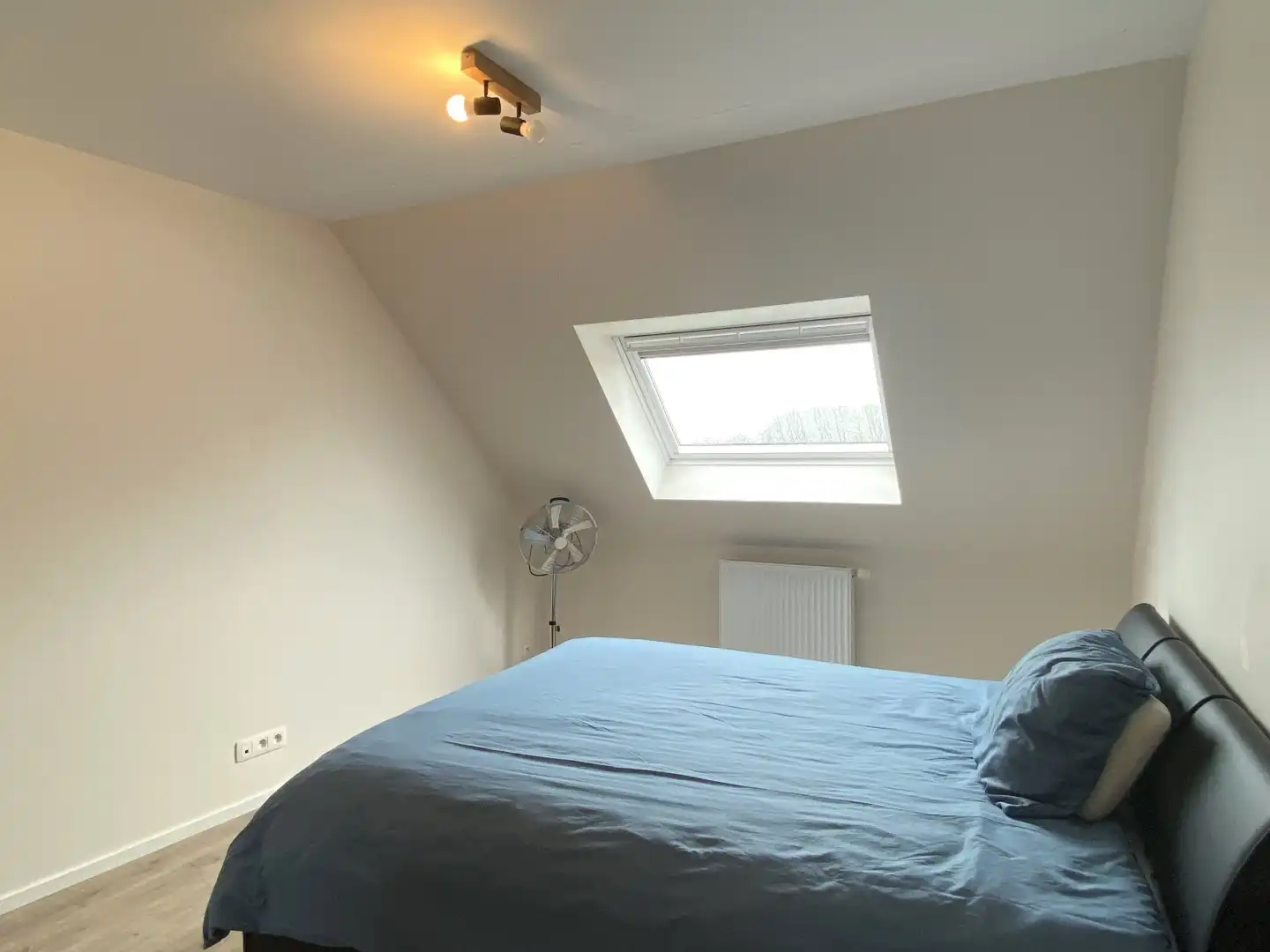 INSTAPKLARE HOB MET 3 SLPKS | TUIN | AUTOSTAANPLAATS foto 5