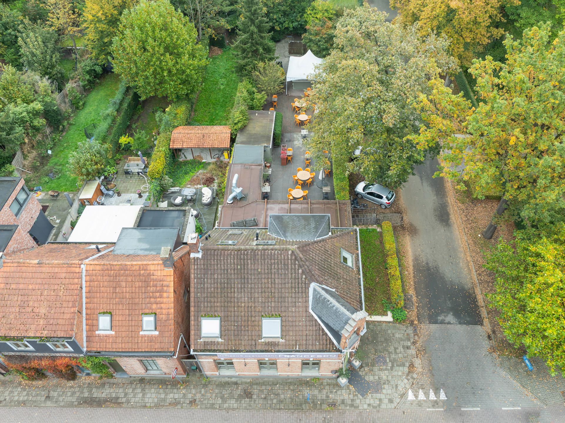 Handelspand met appartement te koop op toplocatie in Kapellen. foto 41