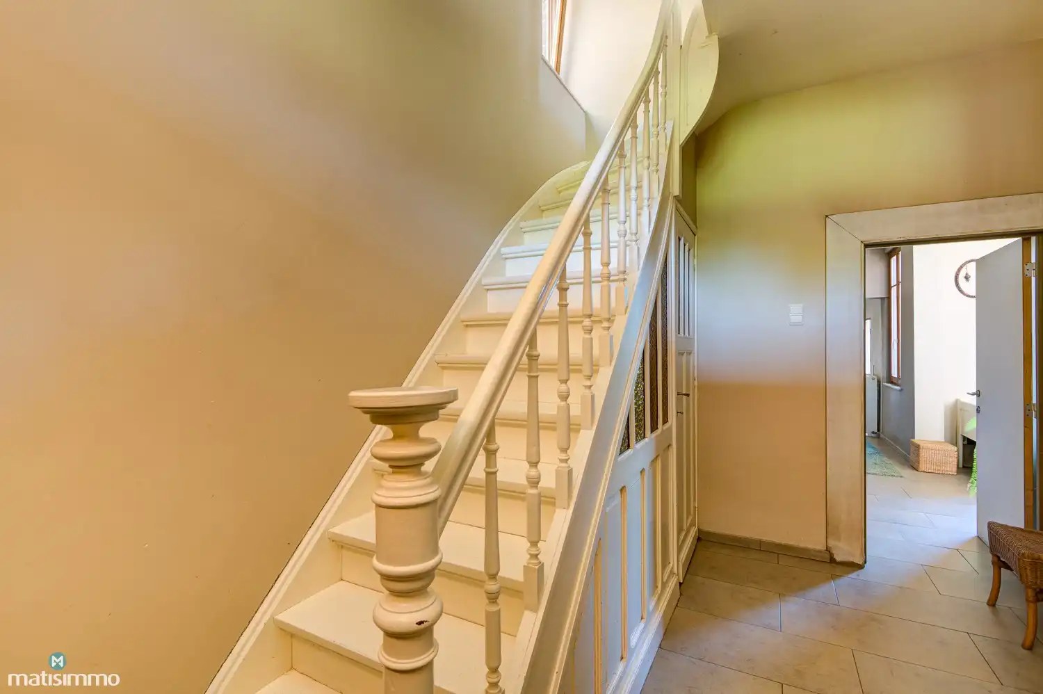 CHARMANTE EN RIANTE EENGEZINSWONING MET 4 RUIME SLAAPKAMERS, 2 BADKAMERS, OPSLAGRUIMTE/WERKHUIS EN UITGESTREKTE TUIN (1.355 M²) IN GROTE-SPOUWEN foto 3
