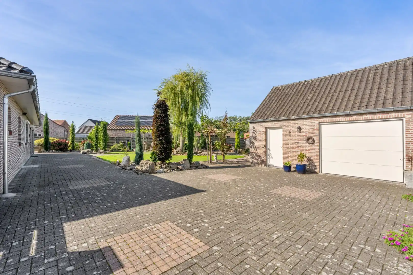 Stijlvolle gelijkvloerse gezinswoning op een perceel van 13a66ca op een rustige locatie te Kinrooi!  foto 44