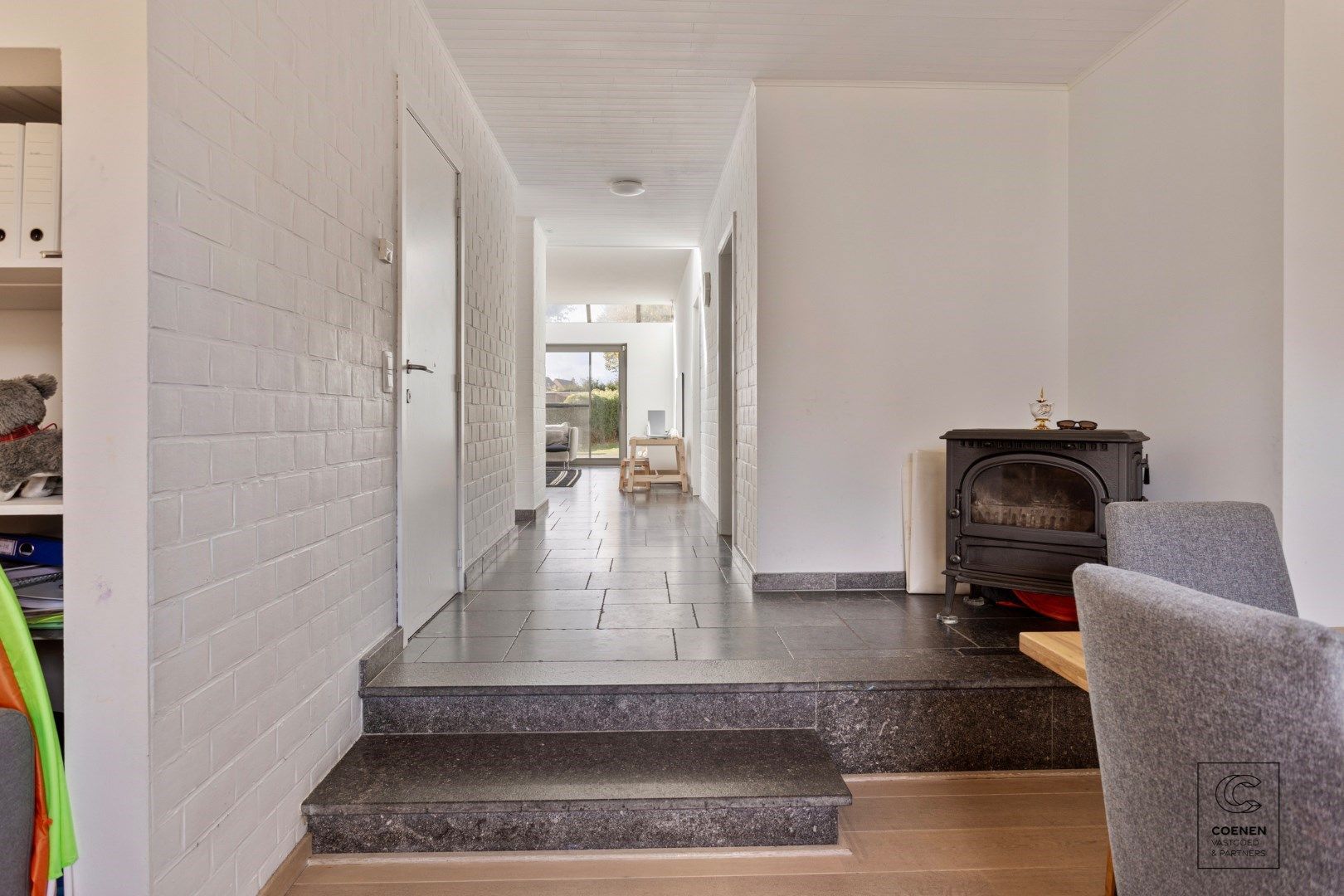 Ruime en instapklare woning met  4 slpk's en een bew opp van 214 m² te Wommelgem! foto 8