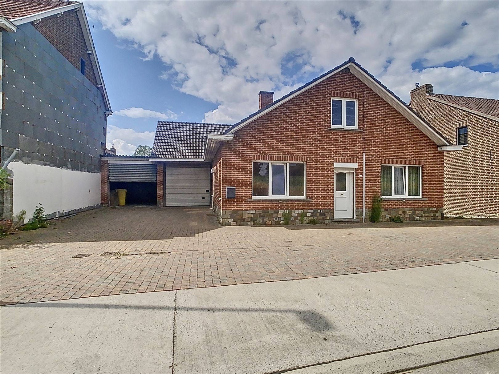 Te renoveren woning met garages, atelier, 12a 57ca foto 32