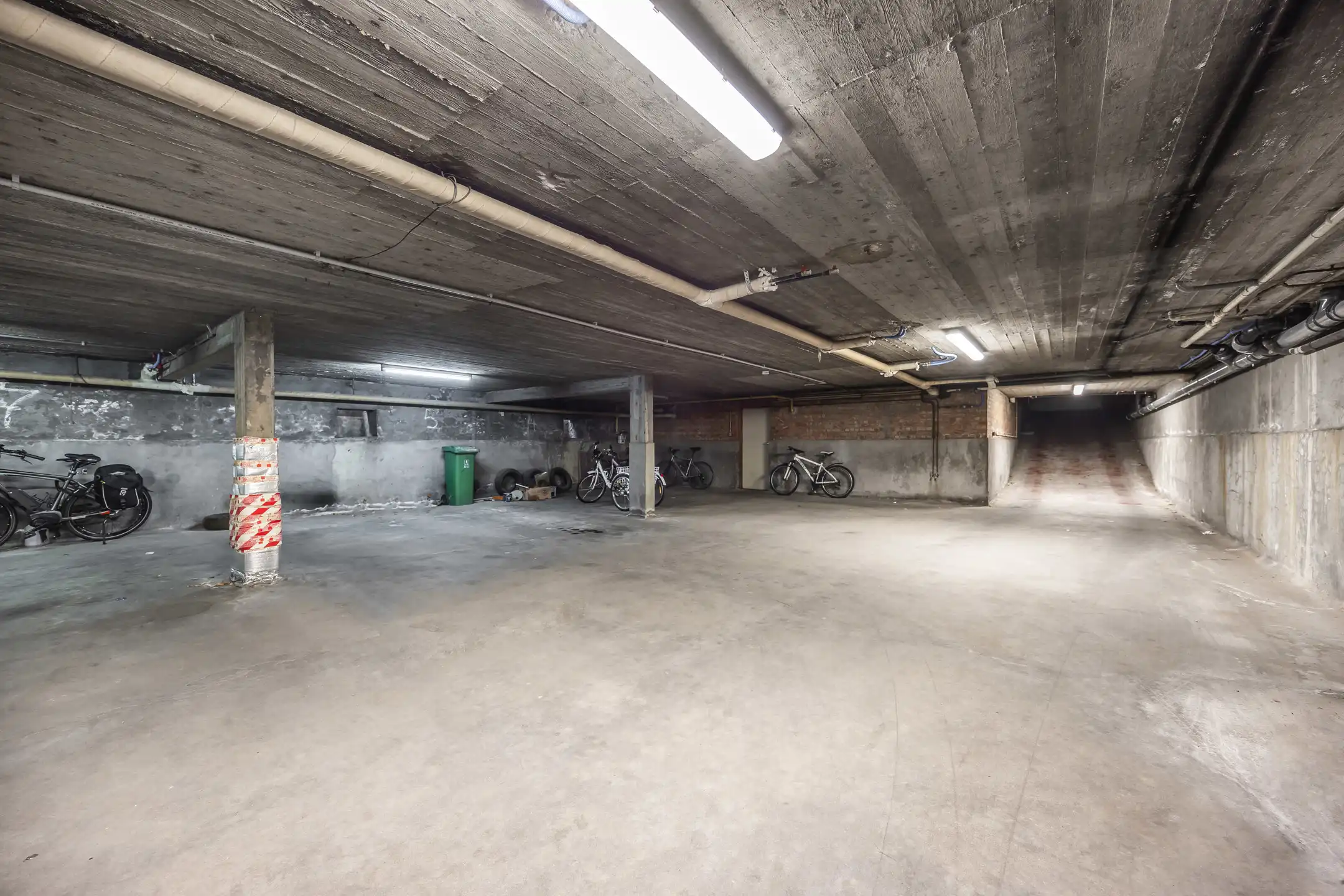 Appartement  met 2 slaapkamers, terras en ondergrondse staanplaats foto 16