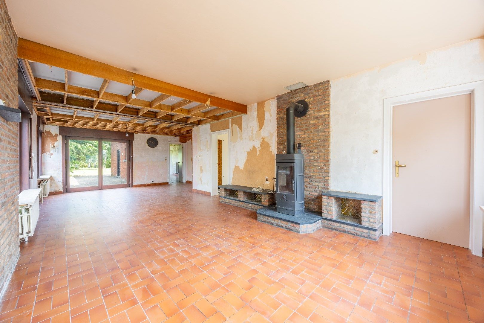 VERDER AF TE WERKEN VILLA MET 4 SLAAPKAMERS  foto 3