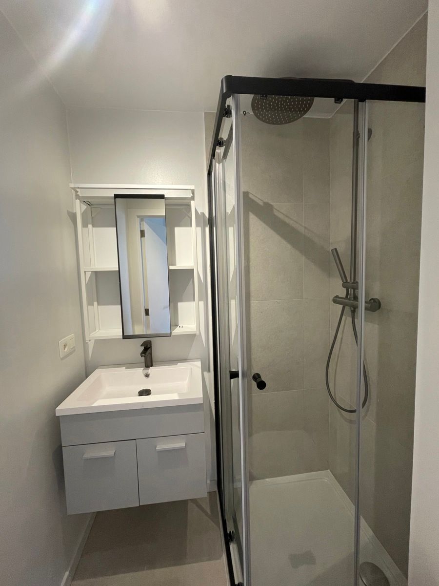 Kamer eigen sanitair regio Vismarkt!  foto 4