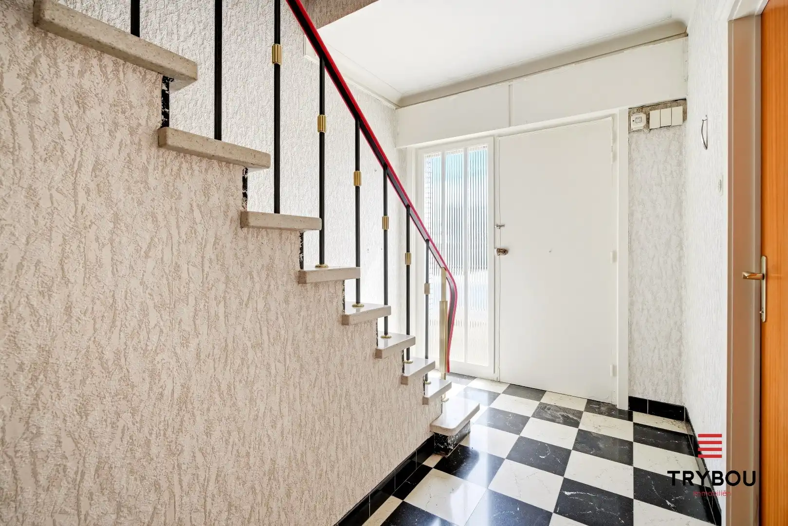 Open bebouwing met 3 slaapkamers, garage en noordoostgerichte tuin in Houthulst!  foto 3