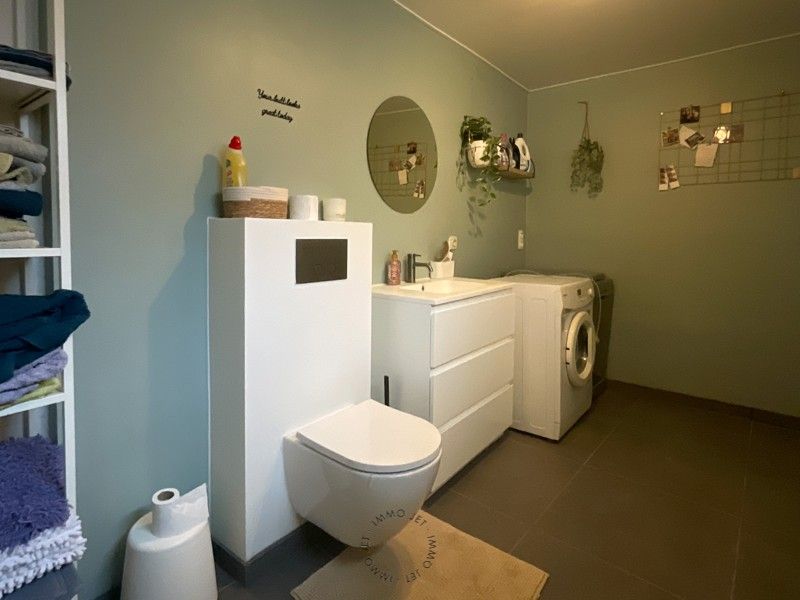 Centraal gelegen woning met leuk terras in Beveren foto 10