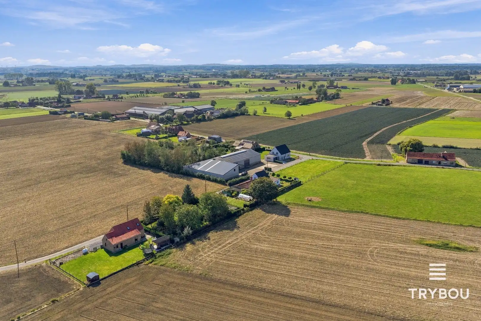 Landelijk gelegen woning met opslagplaats op 3687m² in Merkem! foto 4