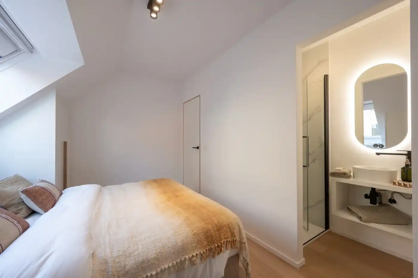 Ruime penthouse van 174m² met vier slaapkamers en zonneterras foto 22