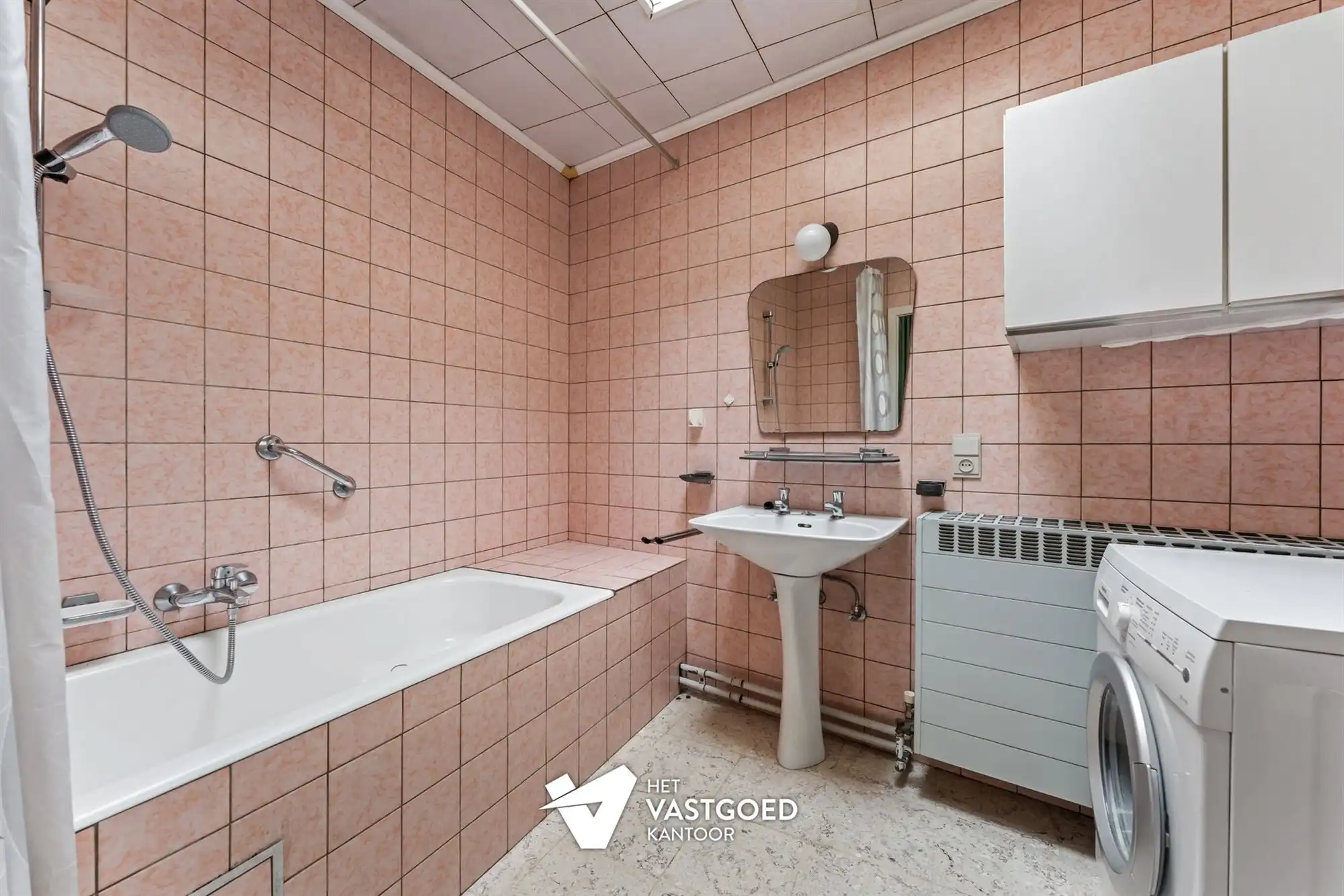 VERRASSEND RUIME WONING MET MOGELIJKHEDEN IN CENTRUM foto 13