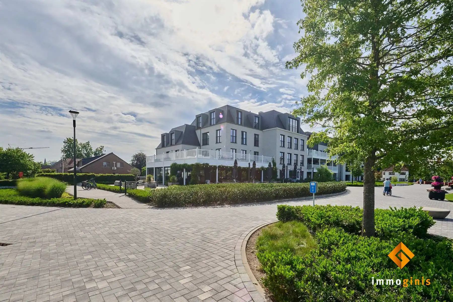 Gerenoveerde woning met 3 ruime slaapkamers, op een prachtige locatie vlakbij het centrum van Bocholt. foto 27