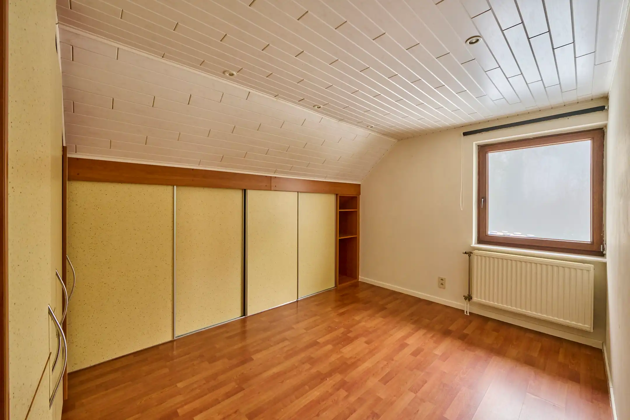 Zeer ruime en eigentijdse gezinswoning op 11a  foto 12