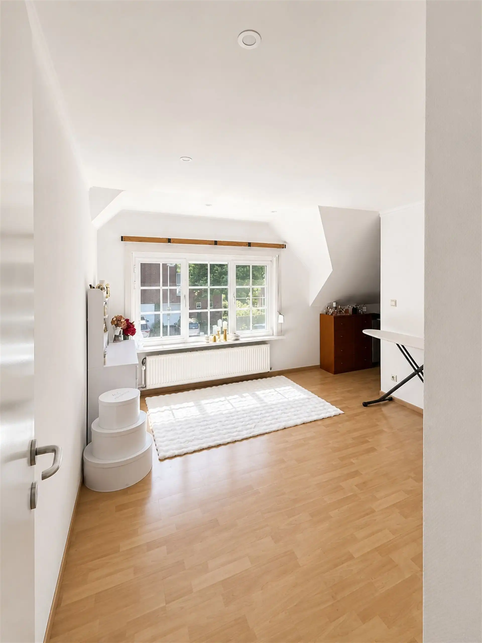 GERENOVEERDE HOB MET PRACTHGIE TUIN IN SKW foto 11