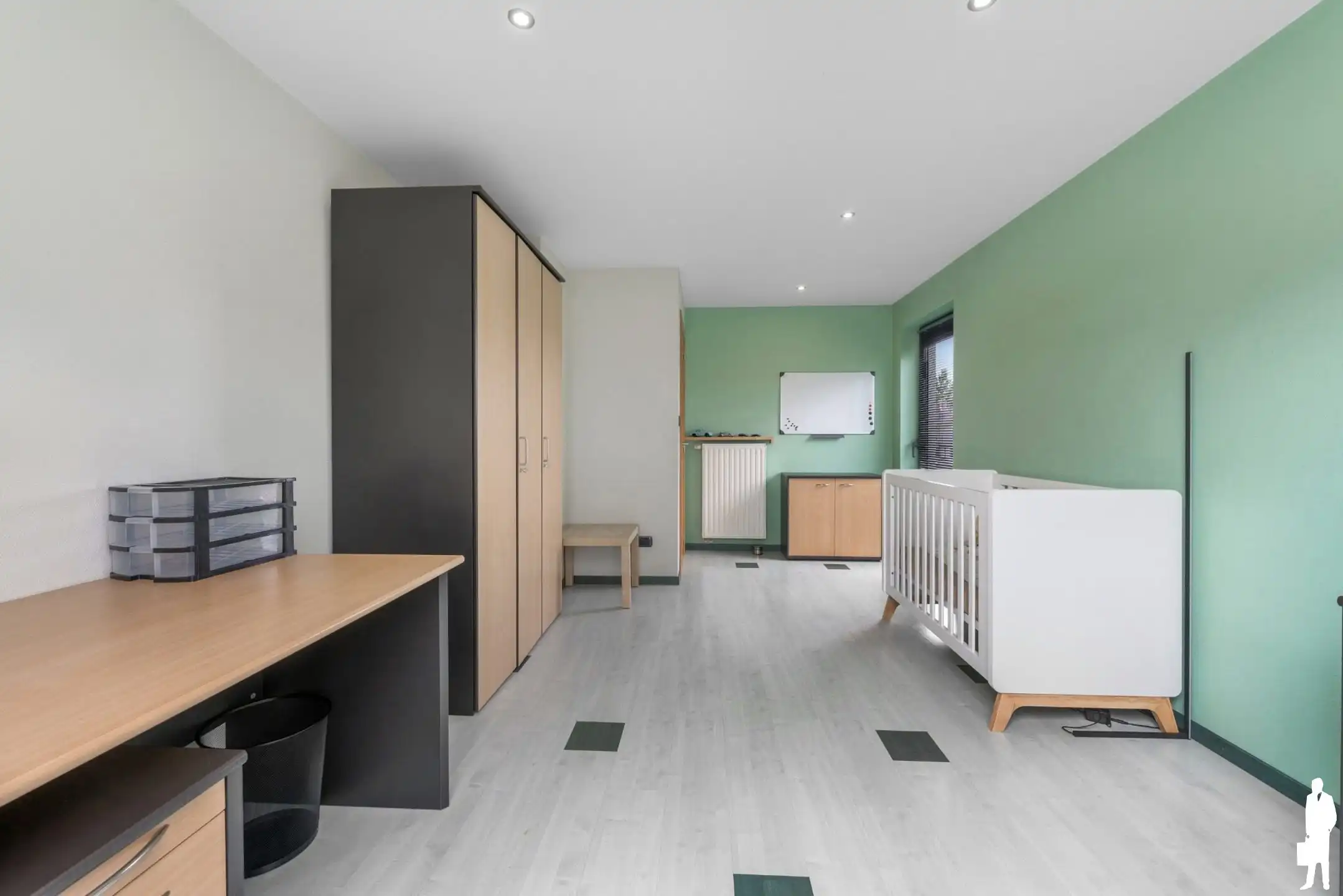 Prachtige woning met 5 slaapkamers, 2 badkamers en bijgebouw foto 21