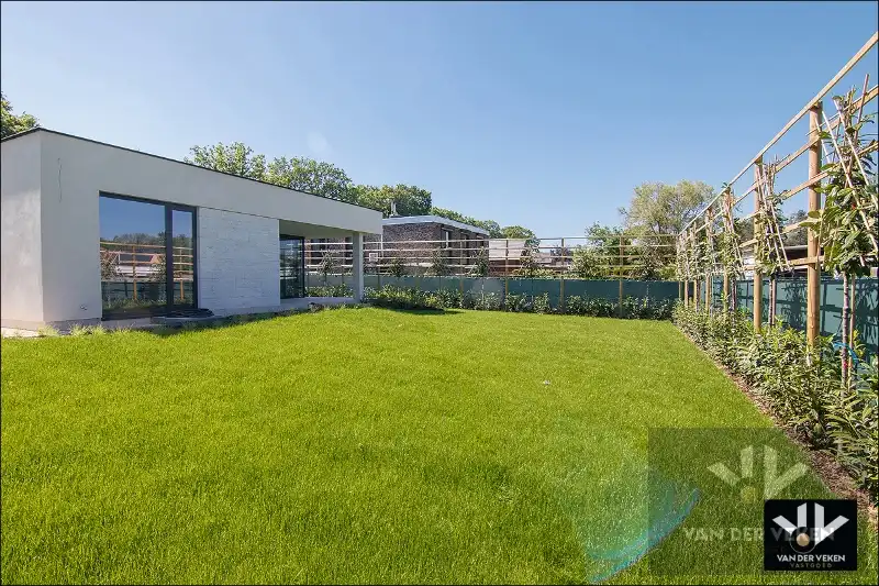 LUXUEUZE VILLA OB OP FIETSAFSTAND VAN HASSELT-CENTRUM foto 16