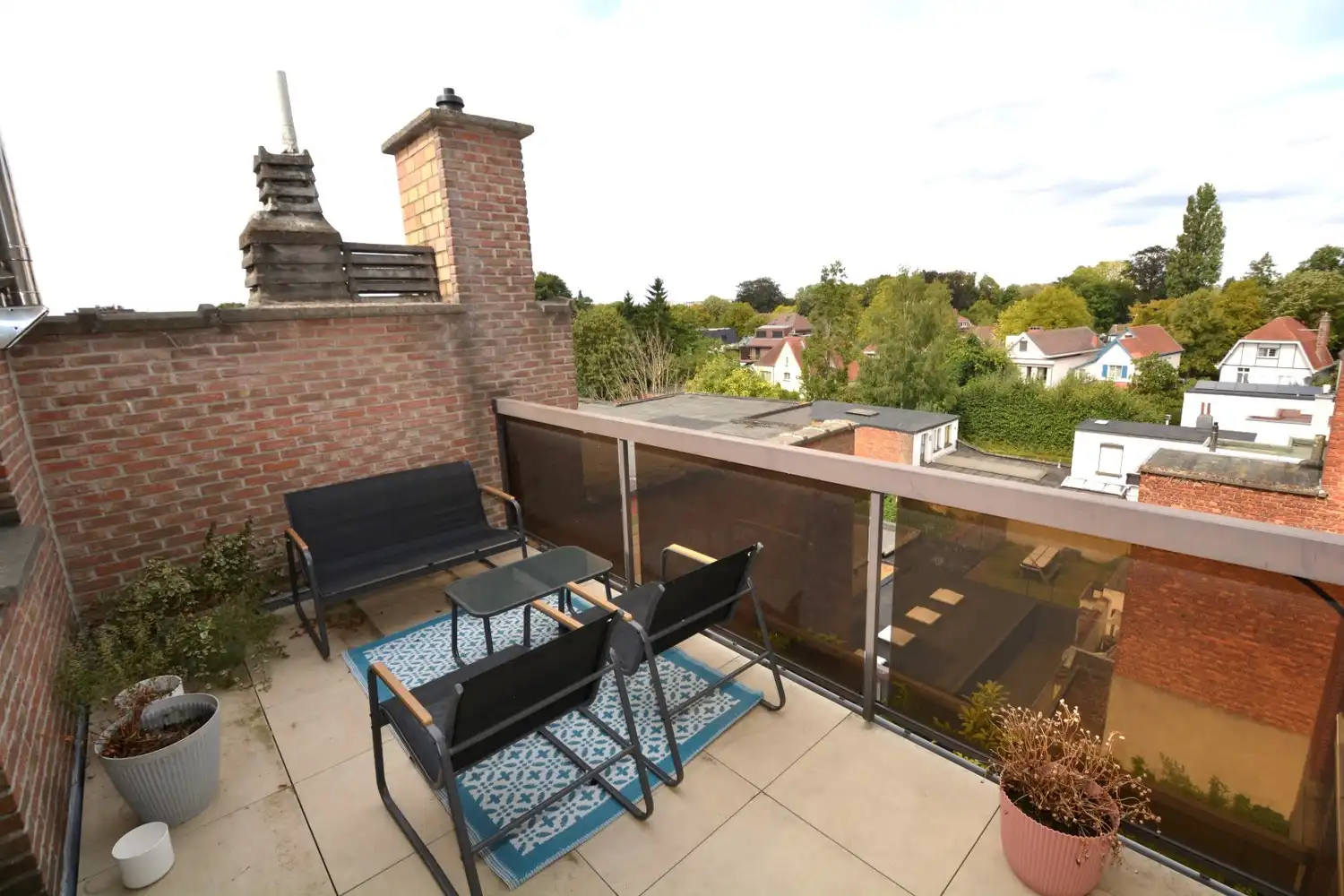 GERENOVEERD APPARTEMENT MET 2 SLK EN 2 RUIME TERRASSEN! foto 5