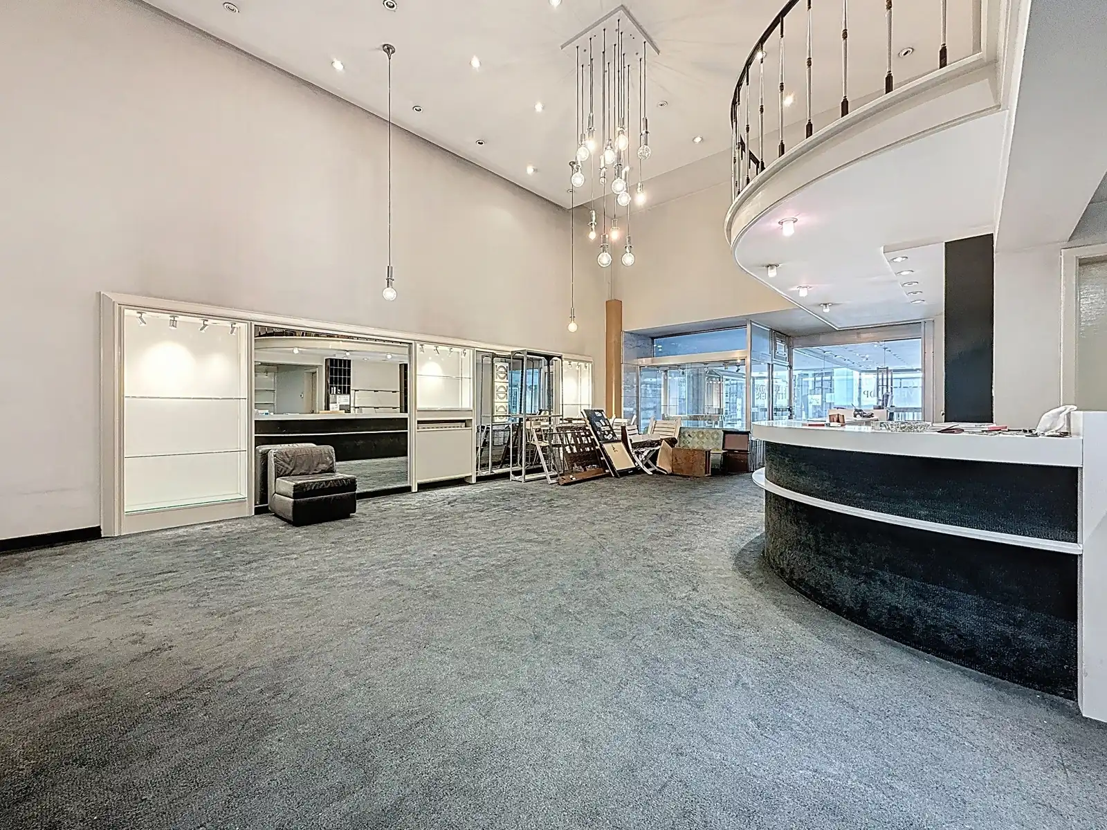 Uniek handelspand met ruim appartement en tuin foto 23