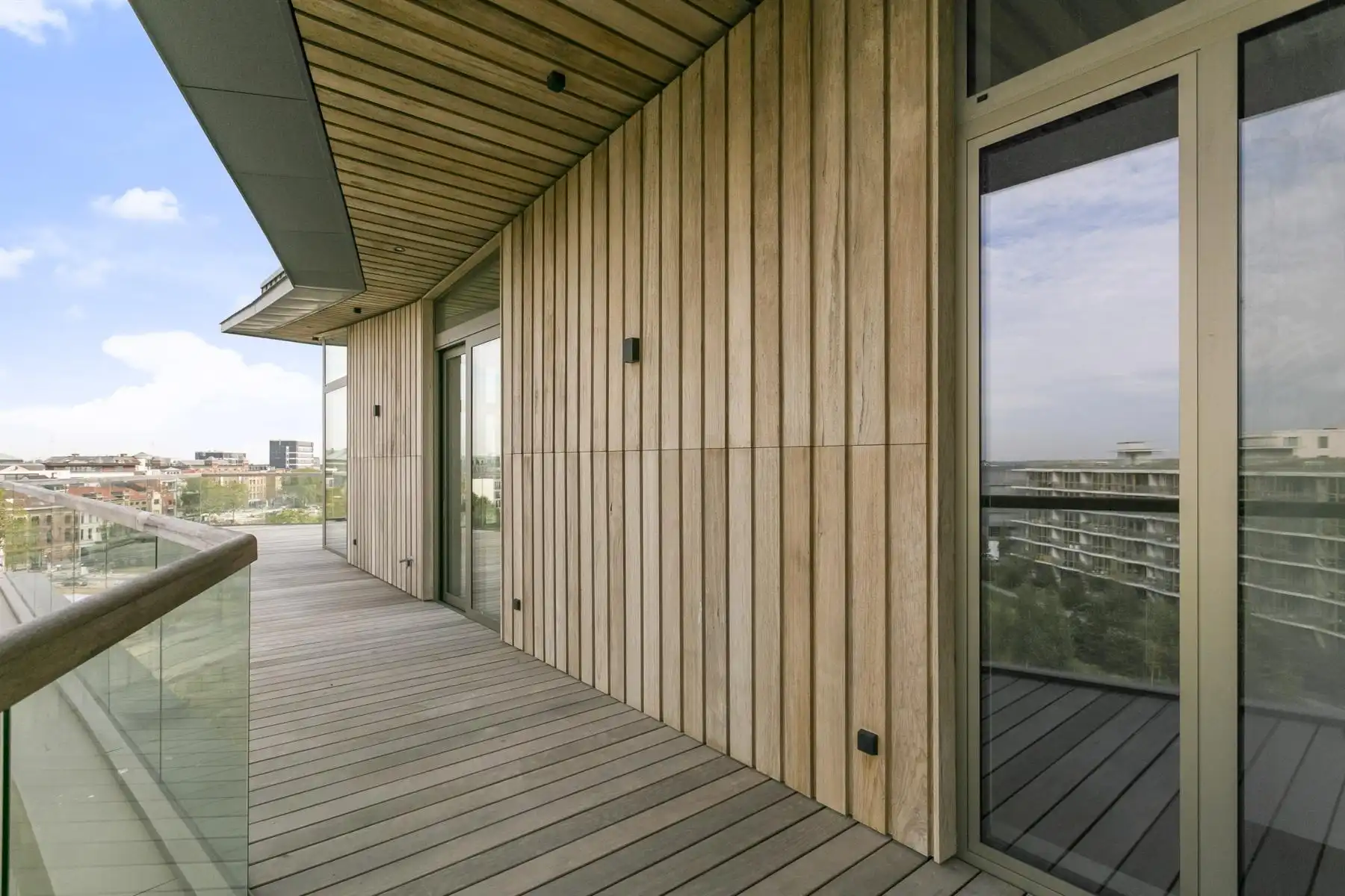 ANTWERPEN-ZUID - Luxueuze penthouse met riant terras en royale parkingfaciliteit foto 7