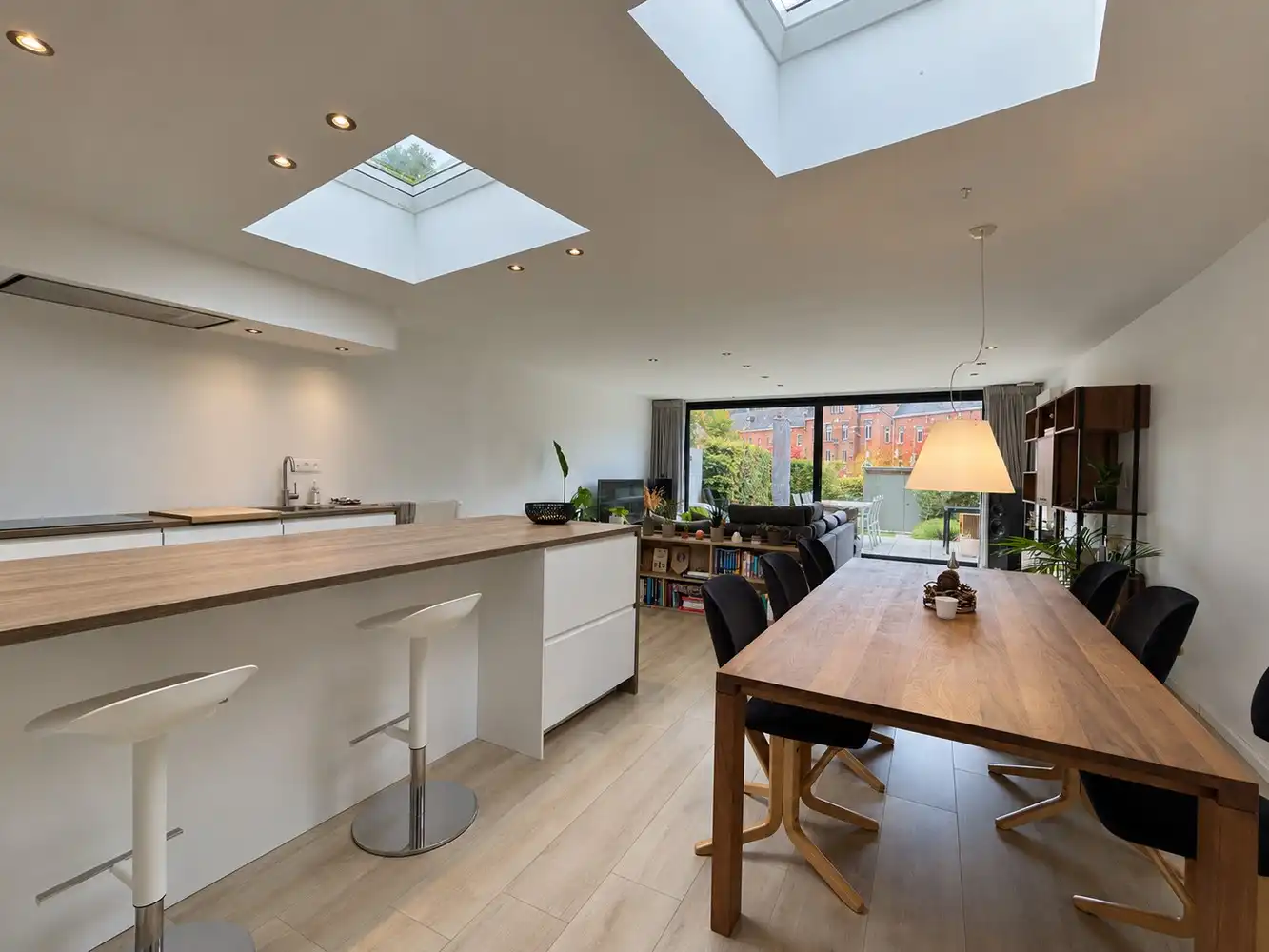 Stijlvolle en volledig gerenoveerde woning met gezellige tuin op toplocatie aan de Leuvense ring! foto 4