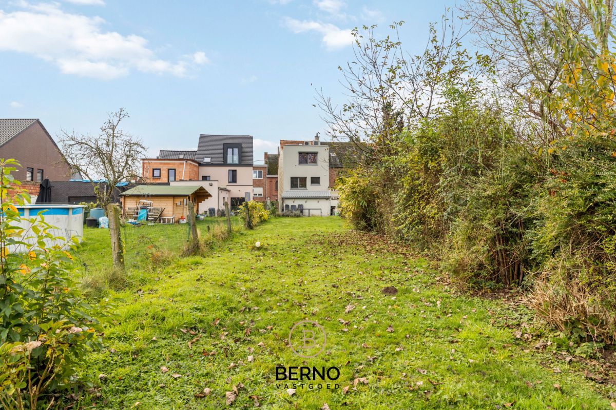 Energiezuinige woning met garage en tuin. foto 17