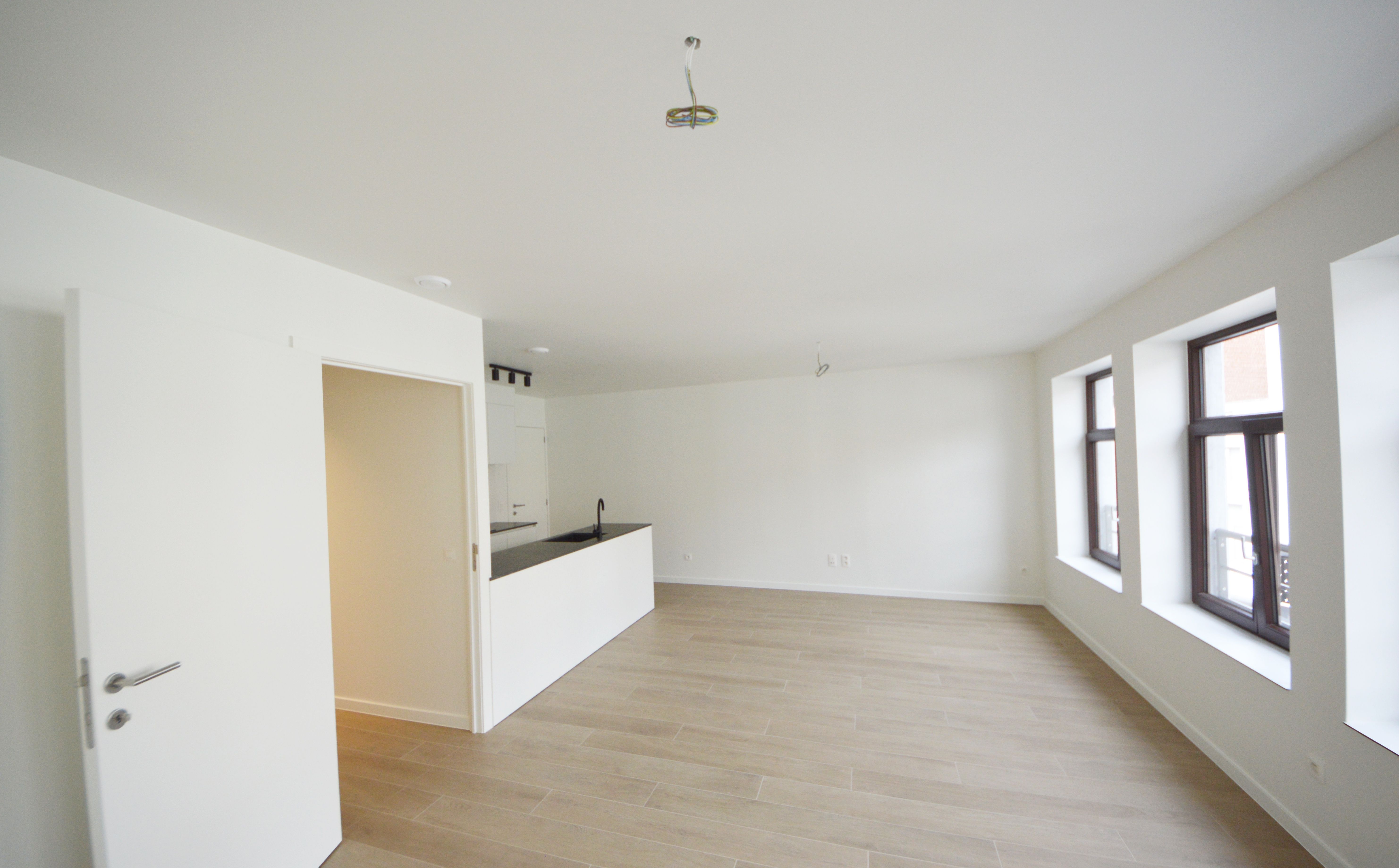 VERNIEUWBOUW MET TERRAS 2E VERDIEP foto 9