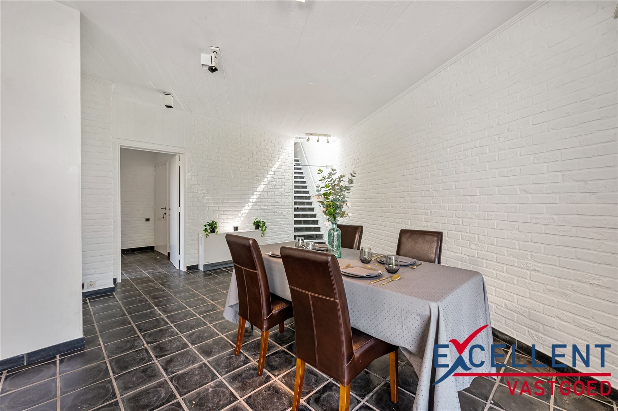 Charmante woning met prachtige tuin en bijhorend handelspand  foto 5