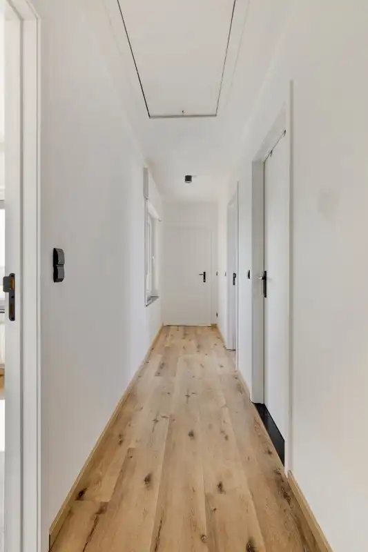 Instapklare gerenoveerde woning te Zwalm foto 11