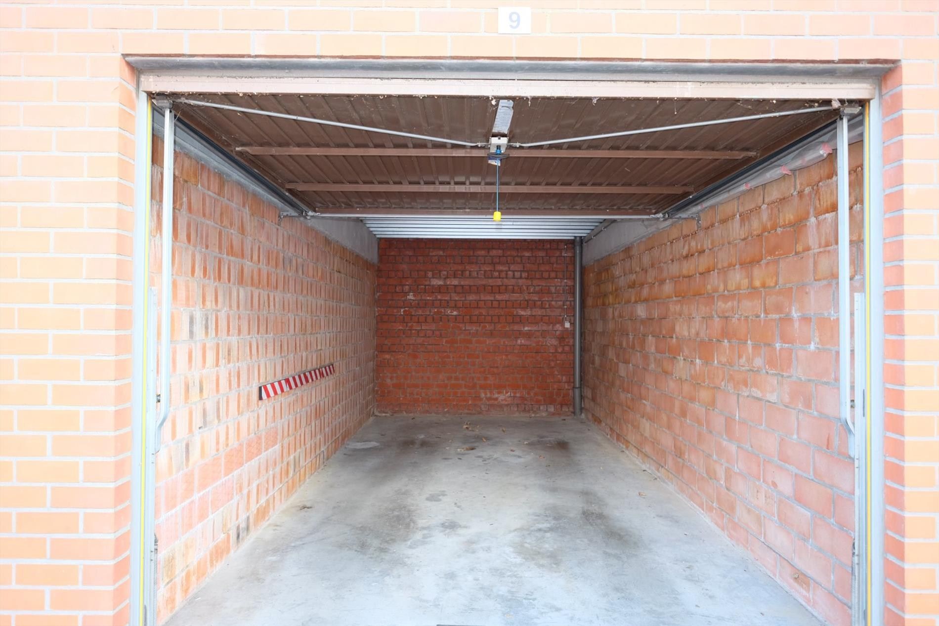 Standaard appartement met 2 slaapkamers en garage in Hooglede  foto 17