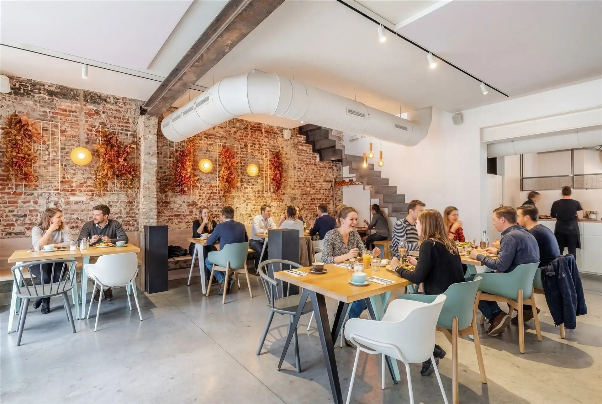 Instapklaar hoogwaardig restaurant inclusief inrichting en meubilair  foto 5