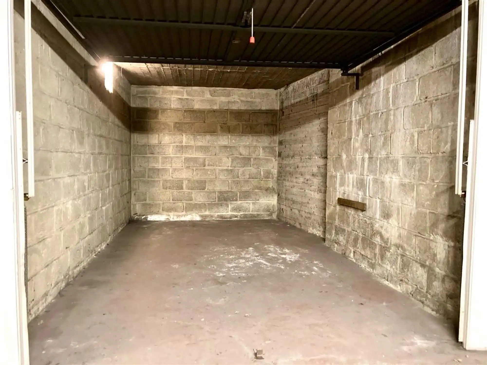 Garagebox in residentie Binnenhof! foto 3