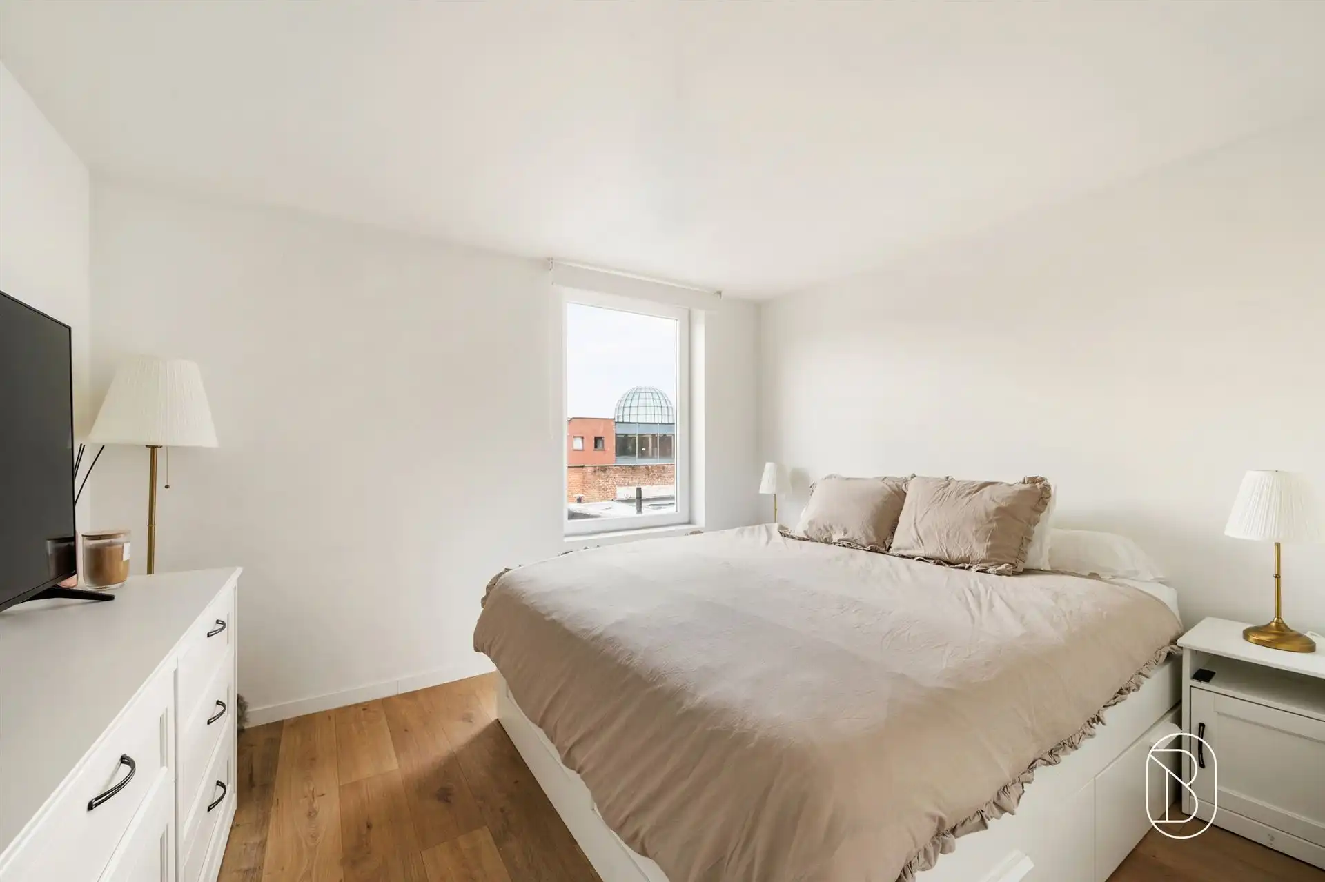Gerenoveerde woning met 3 slpk en tuin in Kortrijk! foto 9