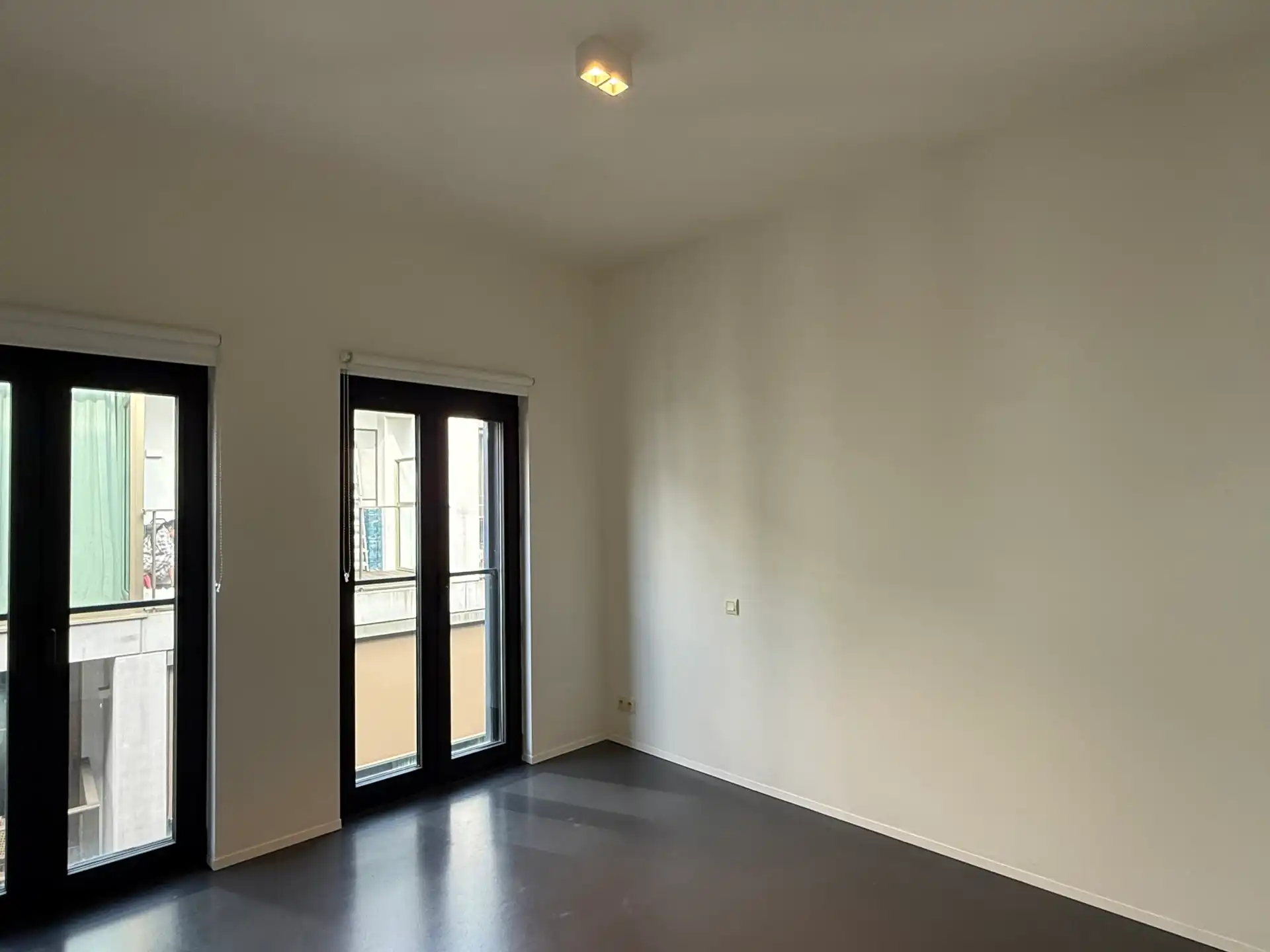 Luxe-loft (ca 90m²) gelegen in de Henri Van Heurckstraat. foto 6