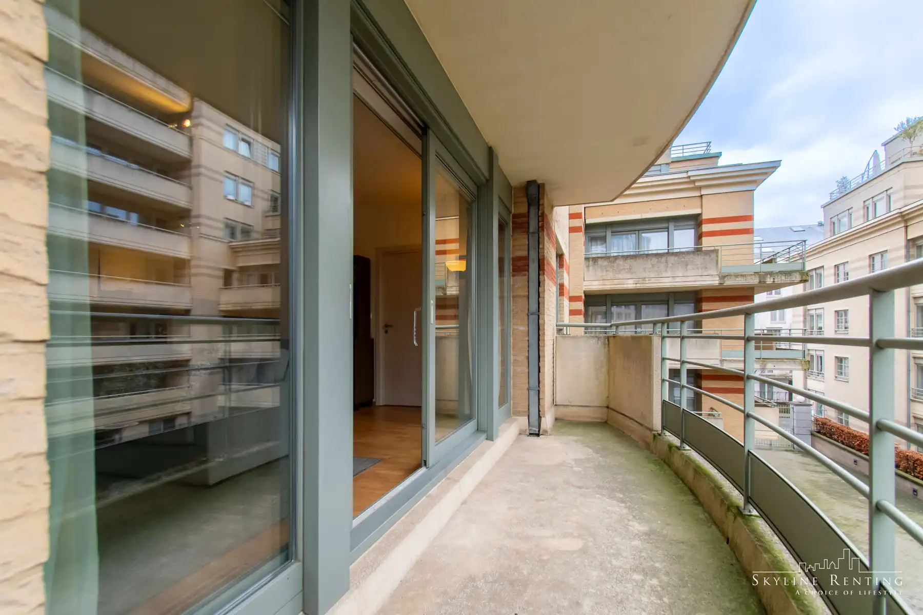 Prachtig gemeubeld appartement met 2 KAMERS + 2 badkamers foto 8