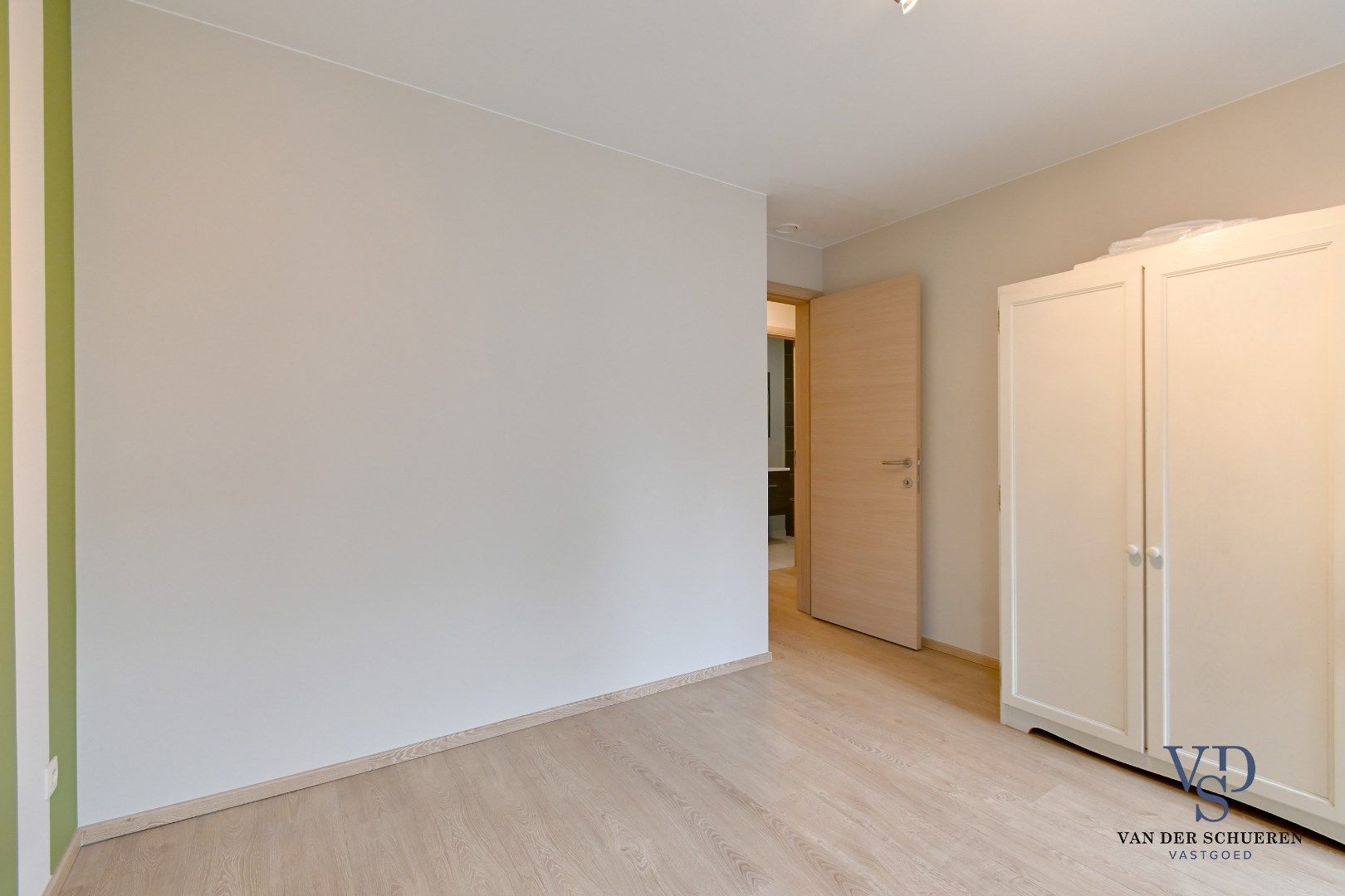 Goed gelegen appartement in centrum Asper  foto 18