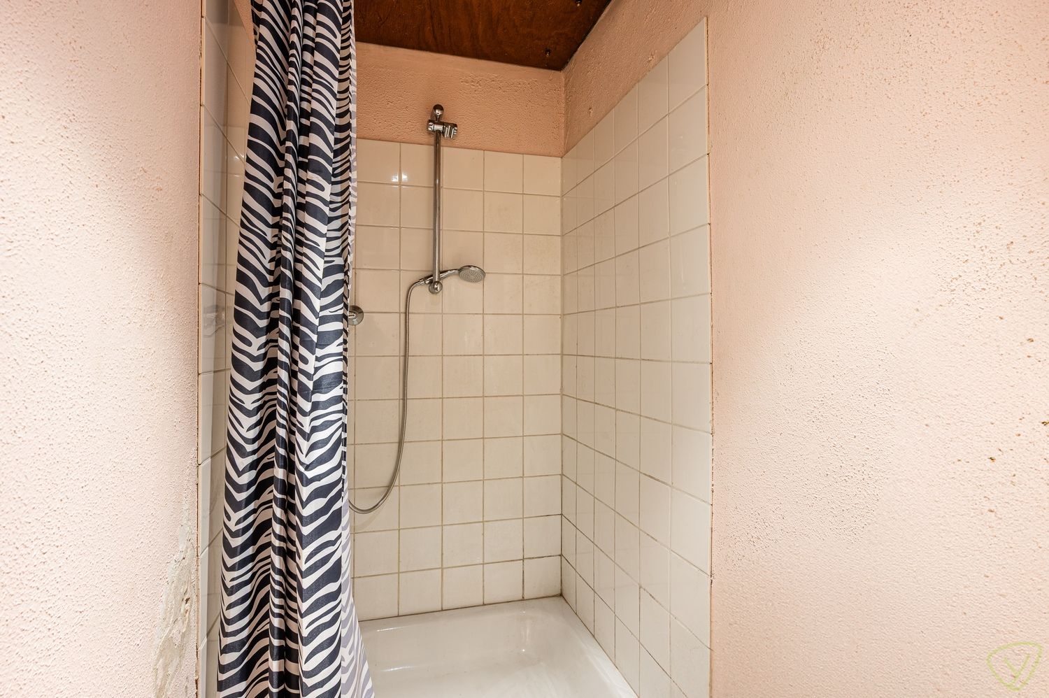 Kwalitatief afgewerkte woning met praktijkruimte en uitzonderlijk ruime kelderverdieping foto 27