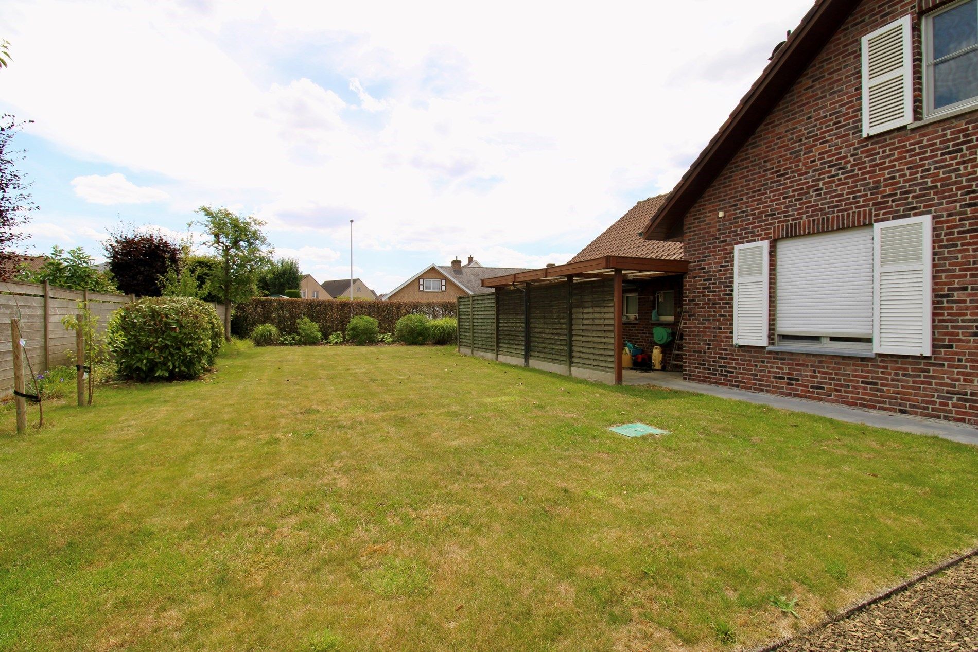 Prachtige alleenstaande villa (EPC B) op toplocatie in Lendelede foto 3