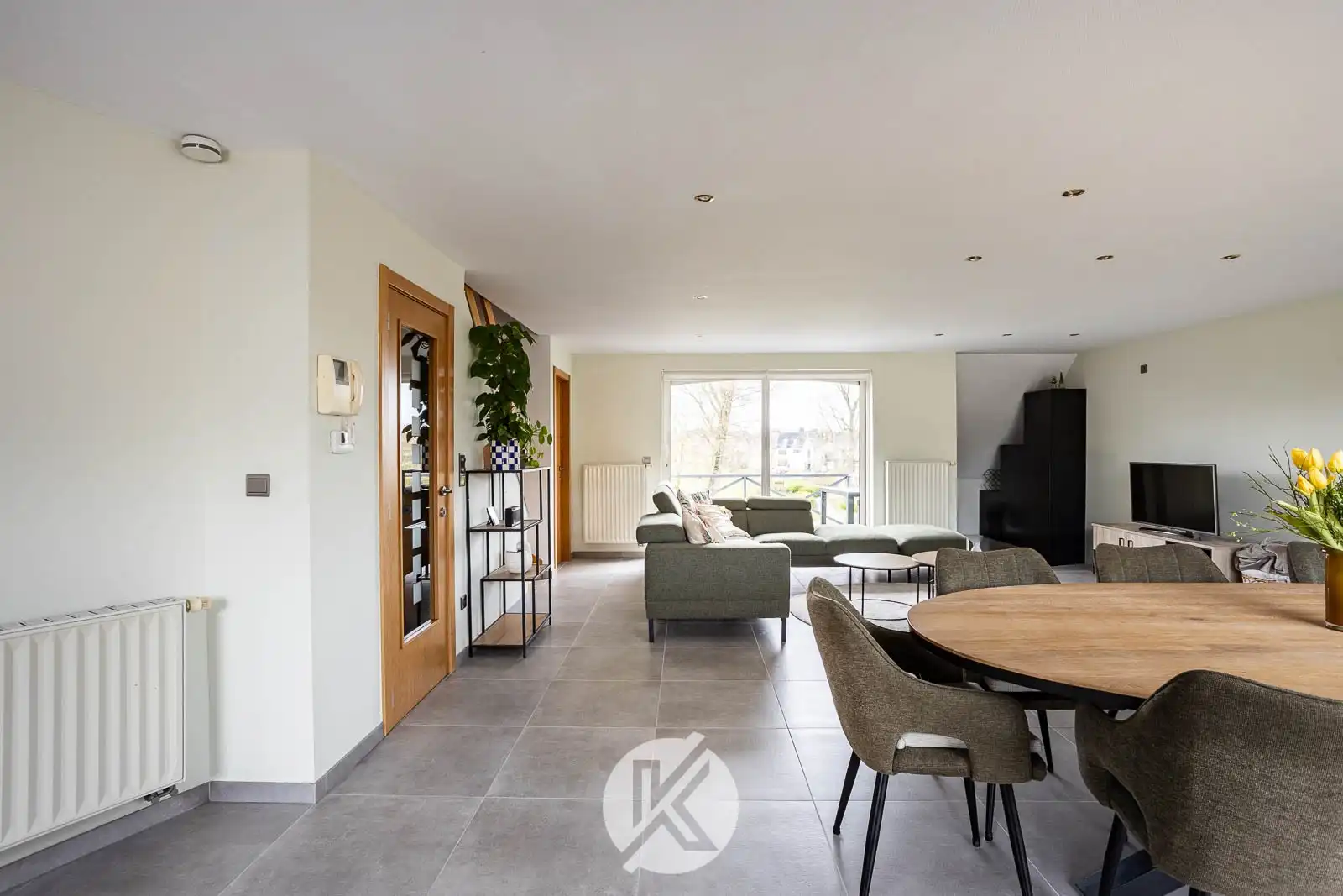 Sfeervol duplexappartement met twee terrassen foto 11