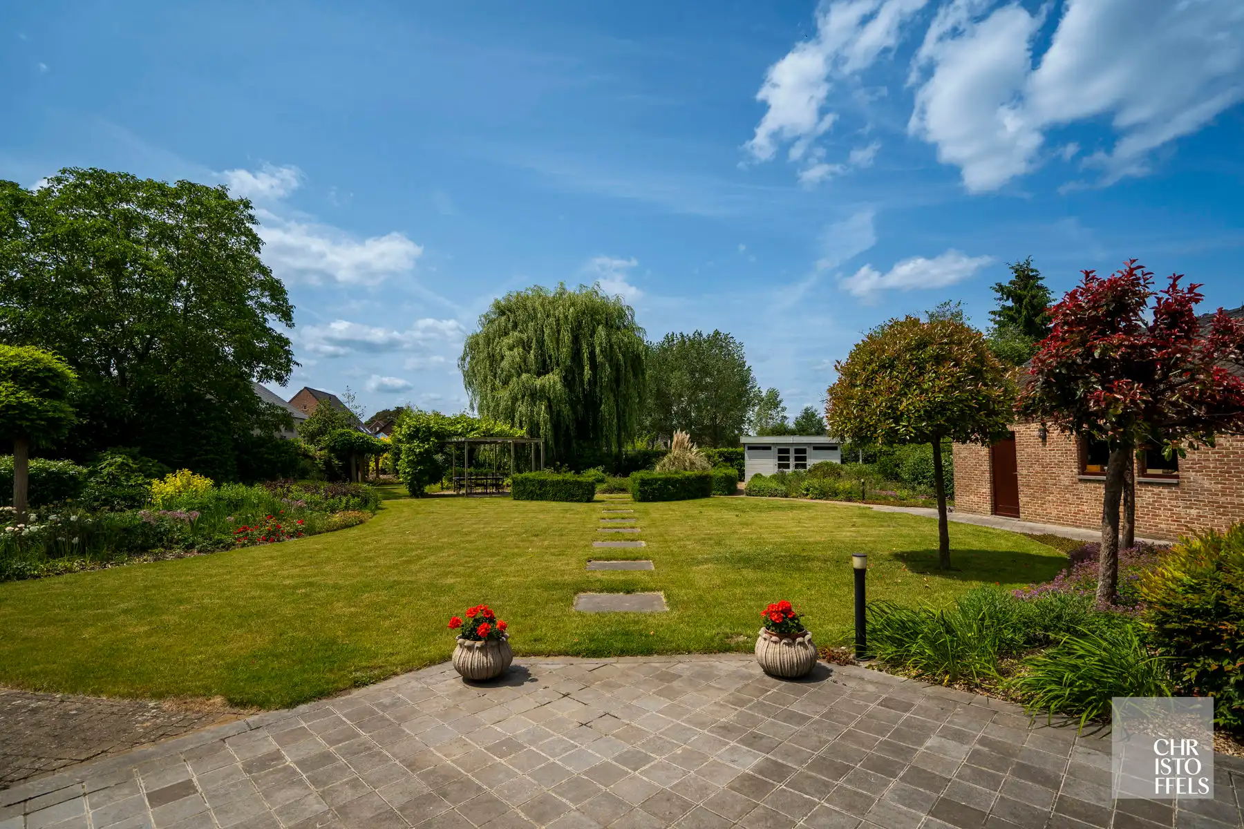 Riante vrijstaande woning mét praktijkruimte in het centrum van Opgrimbie!  foto 15
