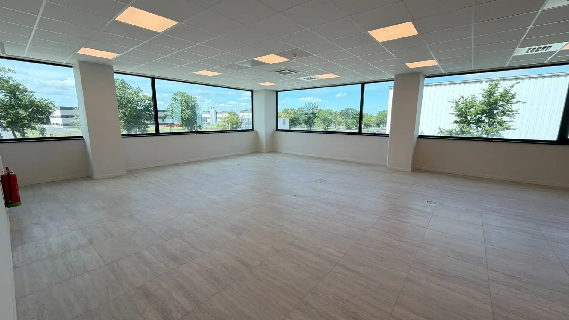 Nieuwbouw kantoorruimte te huur in Bornem foto 3